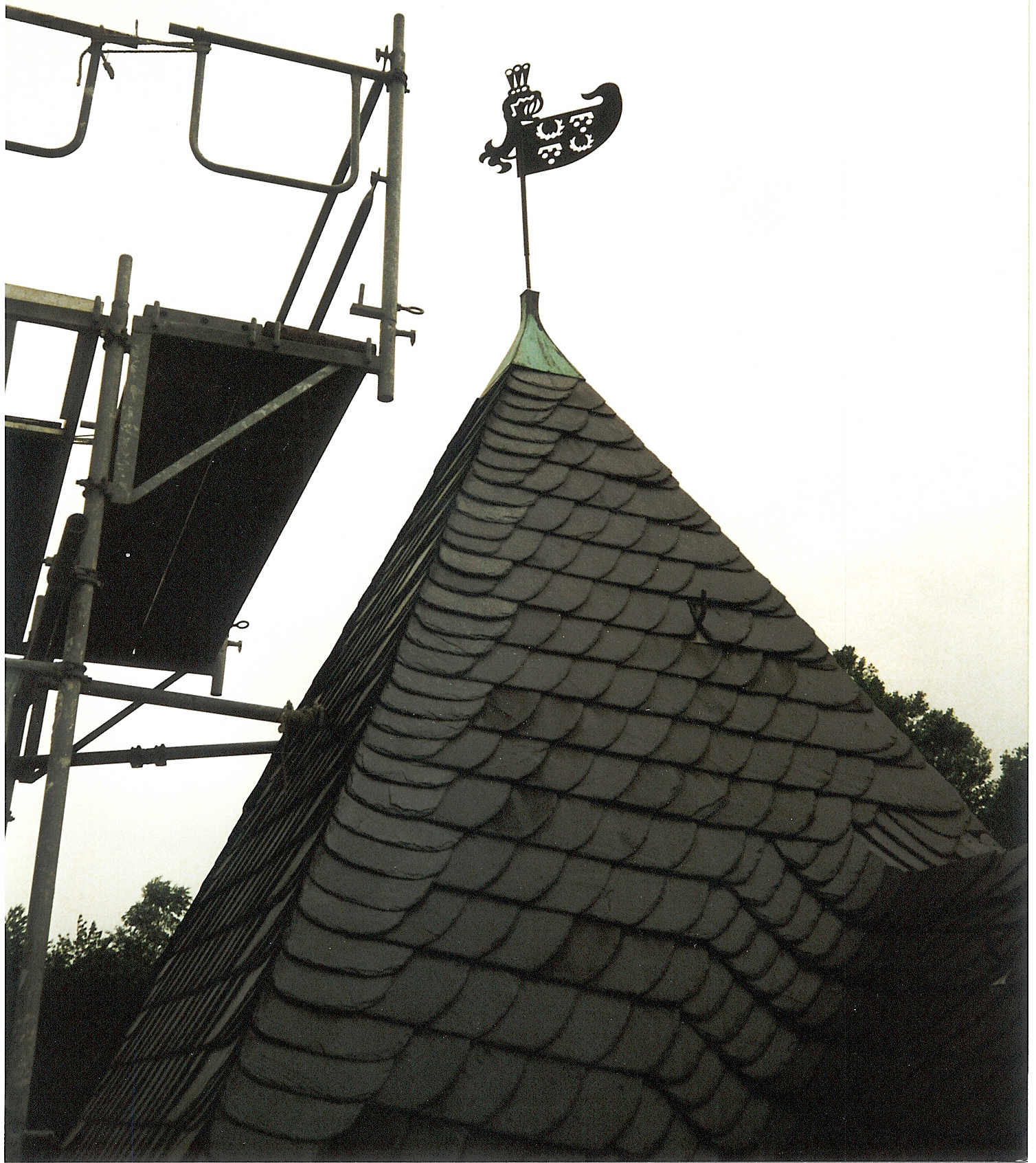 199806 Fassade und Dach Turmspitze 001